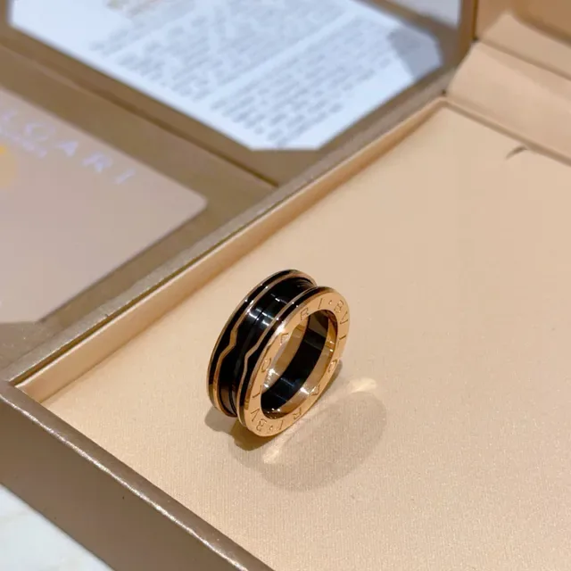 Bvlgari Anel Dourado Preto Triple-Banda Rotativo 6
