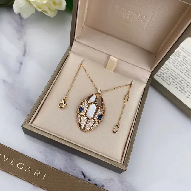 Bvlgari Collar Oro Azul Geométrico Segmentado Madreperla 3