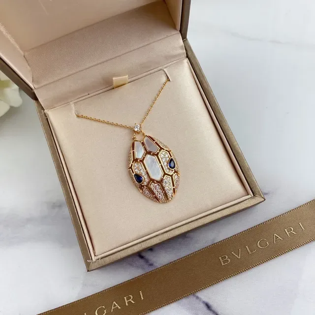 Bvlgari Collar Oro Azul Geométrico Segmentado Madreperla 7