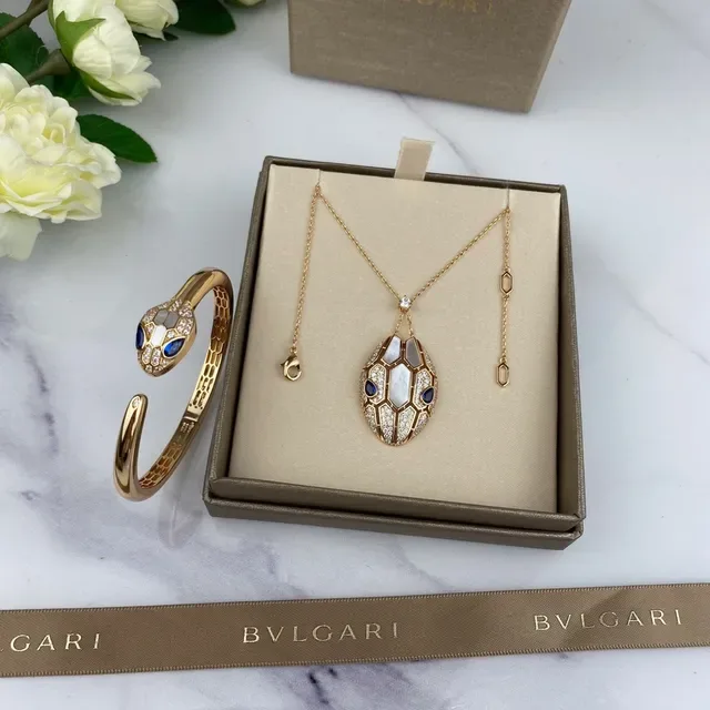 Bvlgari Collar Oro Azul Geométrico Segmentado Madreperla 8