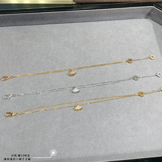 Bvlgari Ouro Prata Dupla Corrente Pavé-Set Pingente Leque Pulseira 8