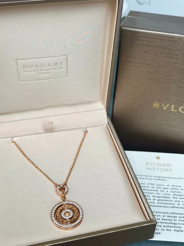 Bvlgari Gold White Rose Pavé-Set Necklace 4