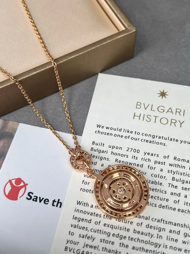 Bvlgari Gold White Rose Pavé-Set Necklace 6