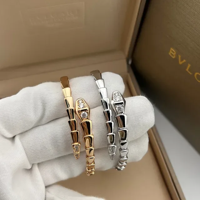 Bvlgari Serpenti Tubogas Bracelet tête de serpent pavé de diamants 3