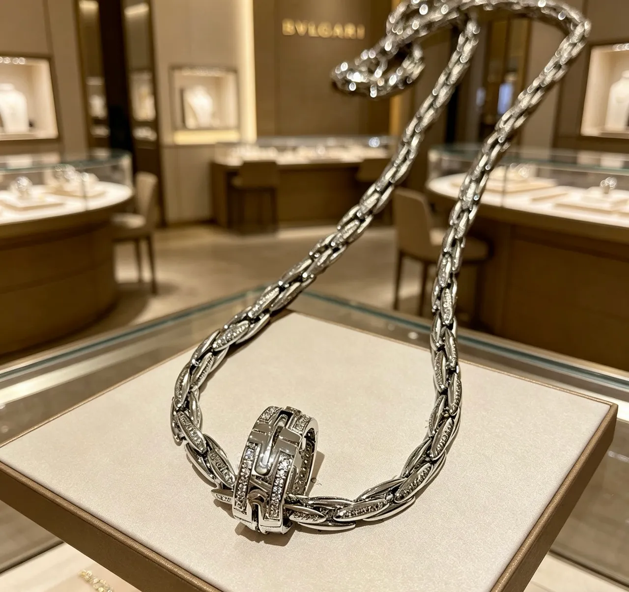 Bvlgari Silver White Twisted-Link Chain Pavé-Set Stones Necklace 3
