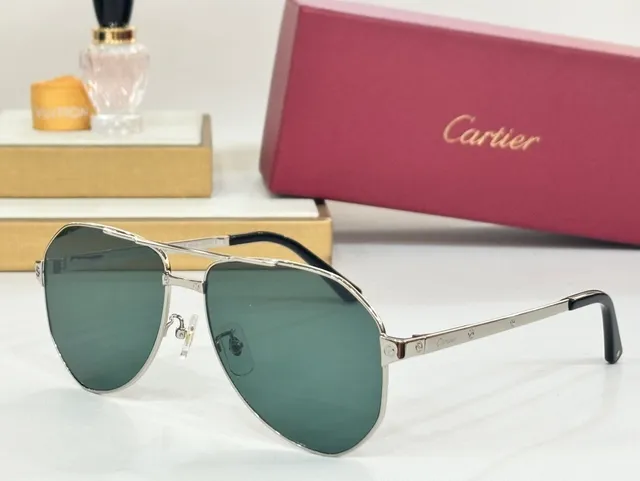 Cartier Lentes de Sol Estilo Aviador con Lente Gradiente 9