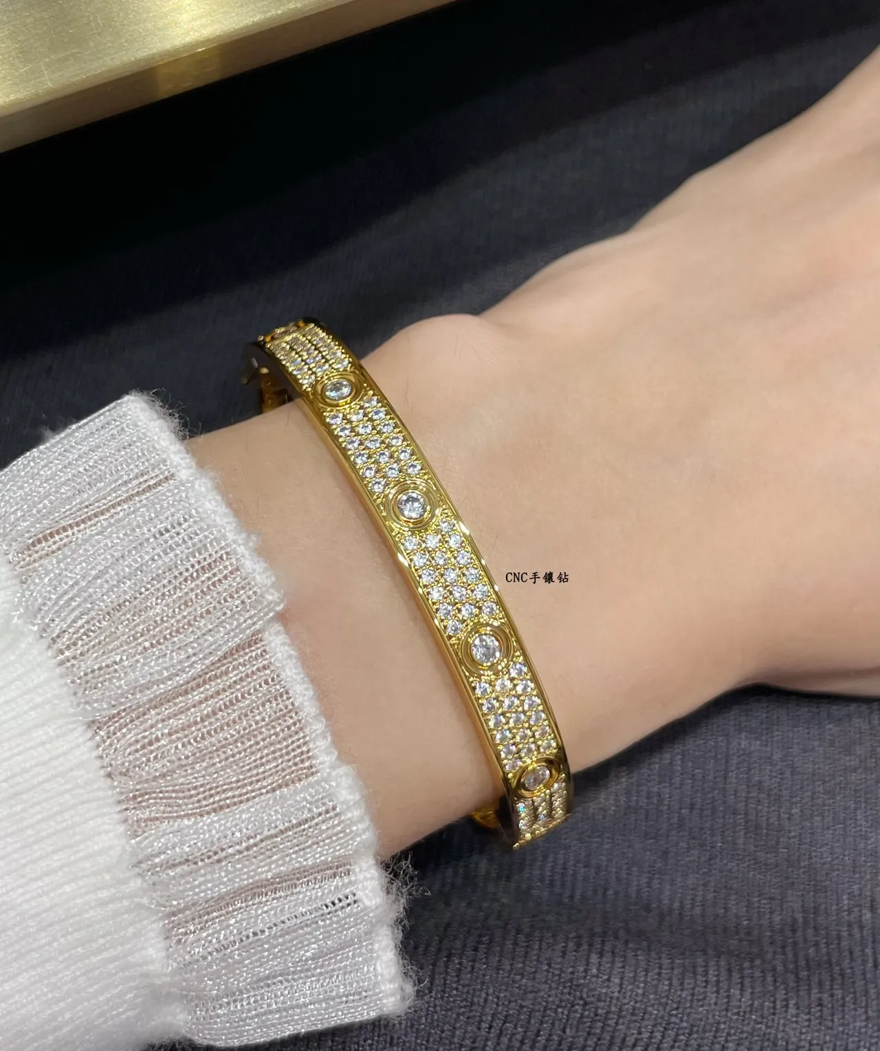 Cartier Juste un Clou Pavé Diamond bracelete rígido 8