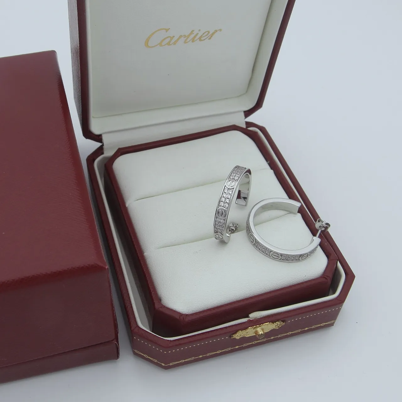 Cartier Love ذهب وفضة مشبك Pavé-Set أقراط 4