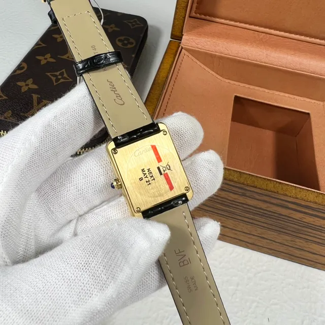 Cartier Tank Louis Rectangular Gold Case White Dial Black Alligator Strap Mechanical Watch 5