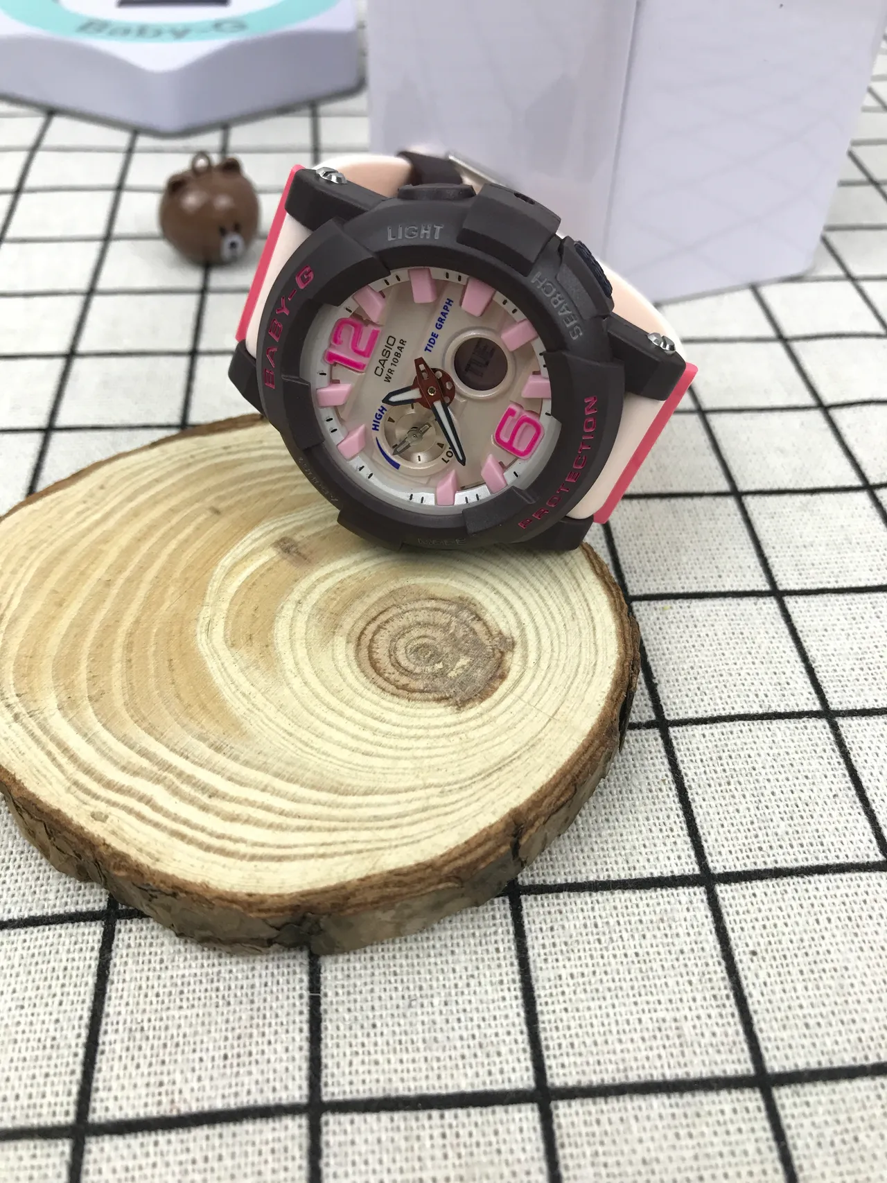 Casio Baby-G Montre sportive analogue-numérique accentuée en rose 3