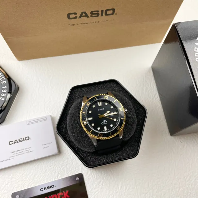 卡西欧潜水风格黑色金表盘表圈机械腕表 6