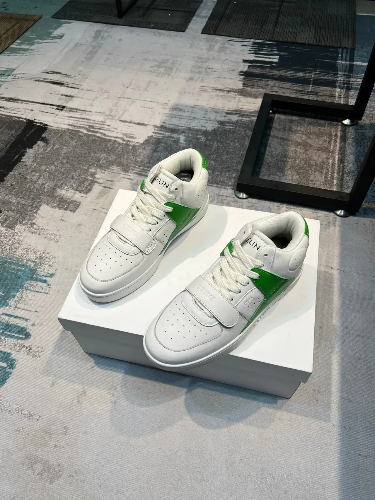 Celine CT-01 白色和绿色生活方式运动鞋 4