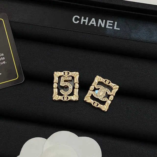 Chanel Bamboo Collection বর্গাকার ক্রিস্টাল-এম্বেলিশড গোল্ড-টোন ইয়াররিংস 5