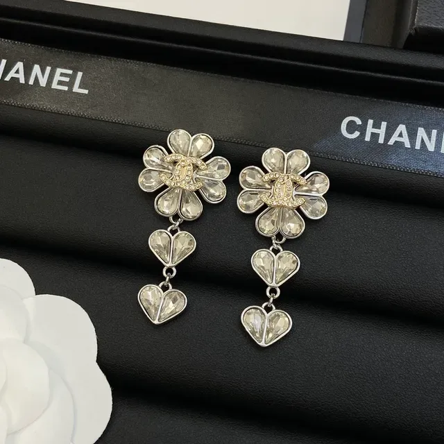 Chanel Camellia Silver White Floral Motif Crystal-Embellished Necklace 5