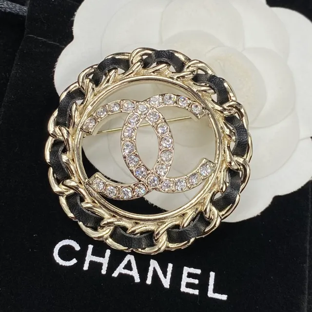 Chanel CC सोने का काला गोलाकार क्रिस्टल सजाया हुआ ब्रोच 3