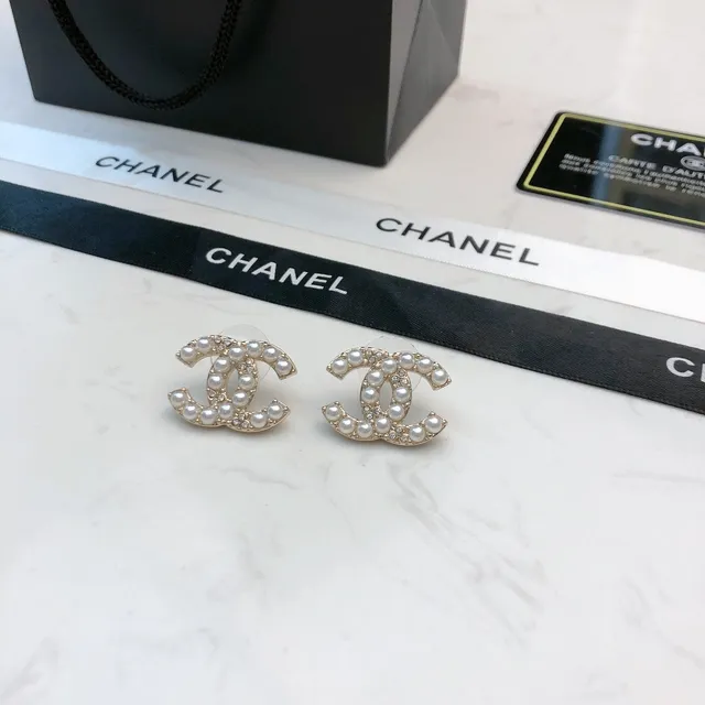 Chanel CC ब्रोच मोती और क्रिस्टल गोल्ड-टोन ब्रोच 6