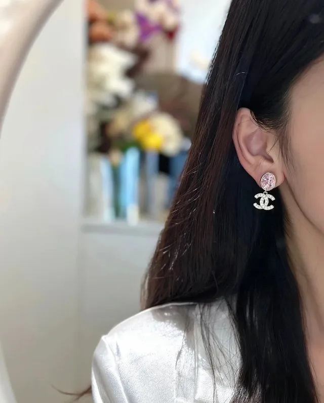 Chanel CC Boucles d'Oreilles Or Rose Facetée Ovale Pierre Métal 7
