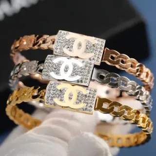 Chanel CC Logo Bracelet ذهب فضة سلسلة كيرب لينك مستطيل مغطى بكريستال لوحة سوار