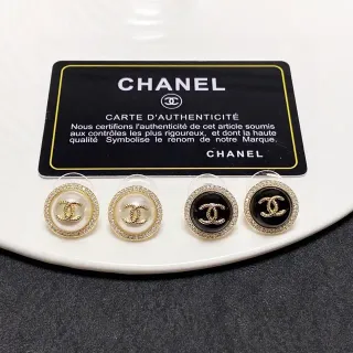Chanel CC Logo Pendientes Stud Negro Dorado Circular Pavé Cristal Borde