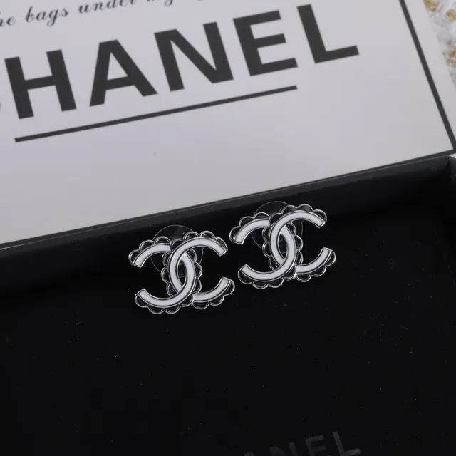 Chanel CC Logo Stud White Silver Interlocking Scalloped Edge Earrings 6