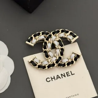 Chanel Chain-Link CC Brooch काला सफेद लॉगो रिबन बुना हुआ ब्रोच