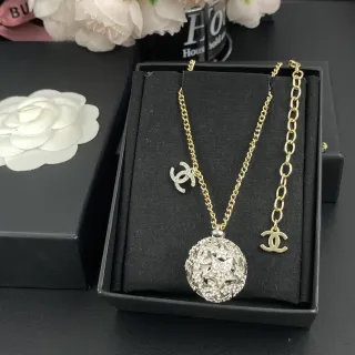 Chanel 金银链水晶包镶球形吊坠项链