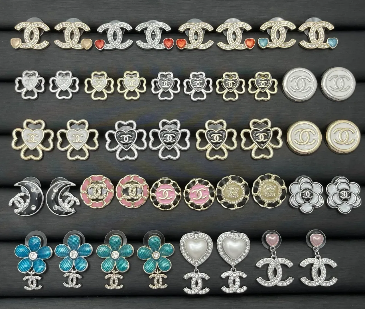 Boucles d'oreilles Chanel Logo-Embellished Perles et Cristaux 3