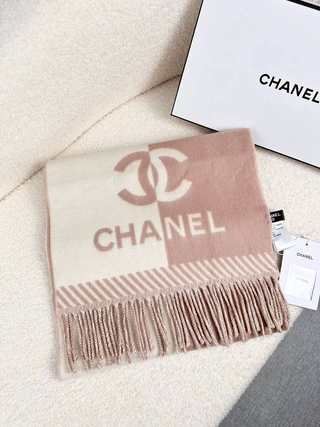 Chanel Monogram-Print ধূসর গোলাপী ক্যাশমিয়ার স্কার্ফ 4