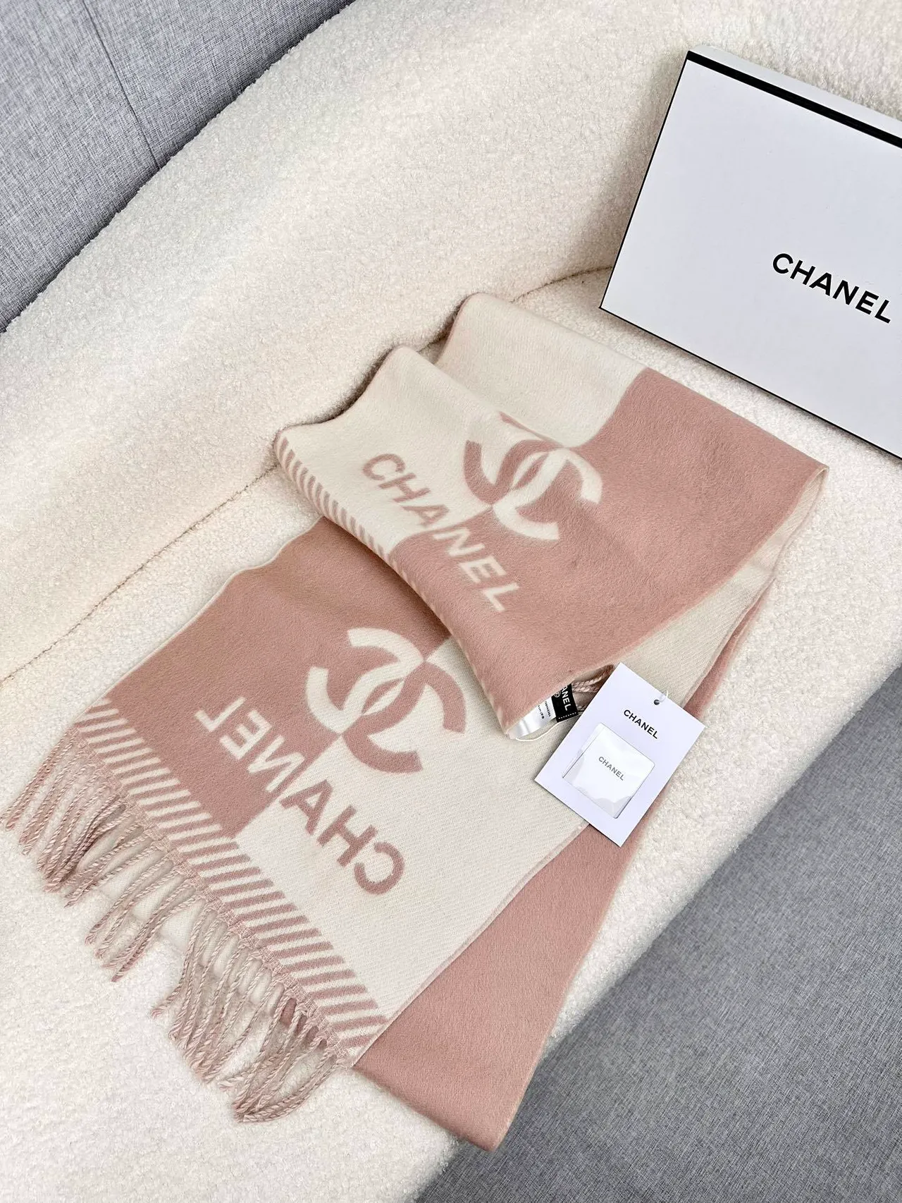 Chanel Monogram-Print ধূসর গোলাপী ক্যাশমিয়ার স্কার্ফ 6