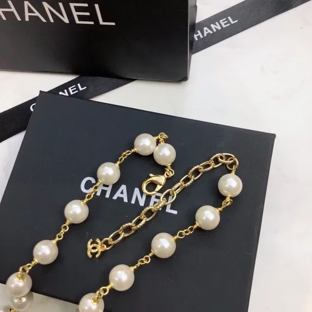 Chanel CC Logo 珍珠串珠星形吊坠项链 2