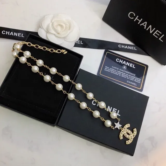 Chanel CC Logo 珍珠串珠星形吊坠项链 6