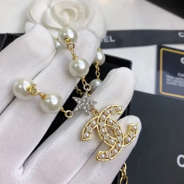 Chanel CC Logo 珍珠串珠星形吊坠项链 7