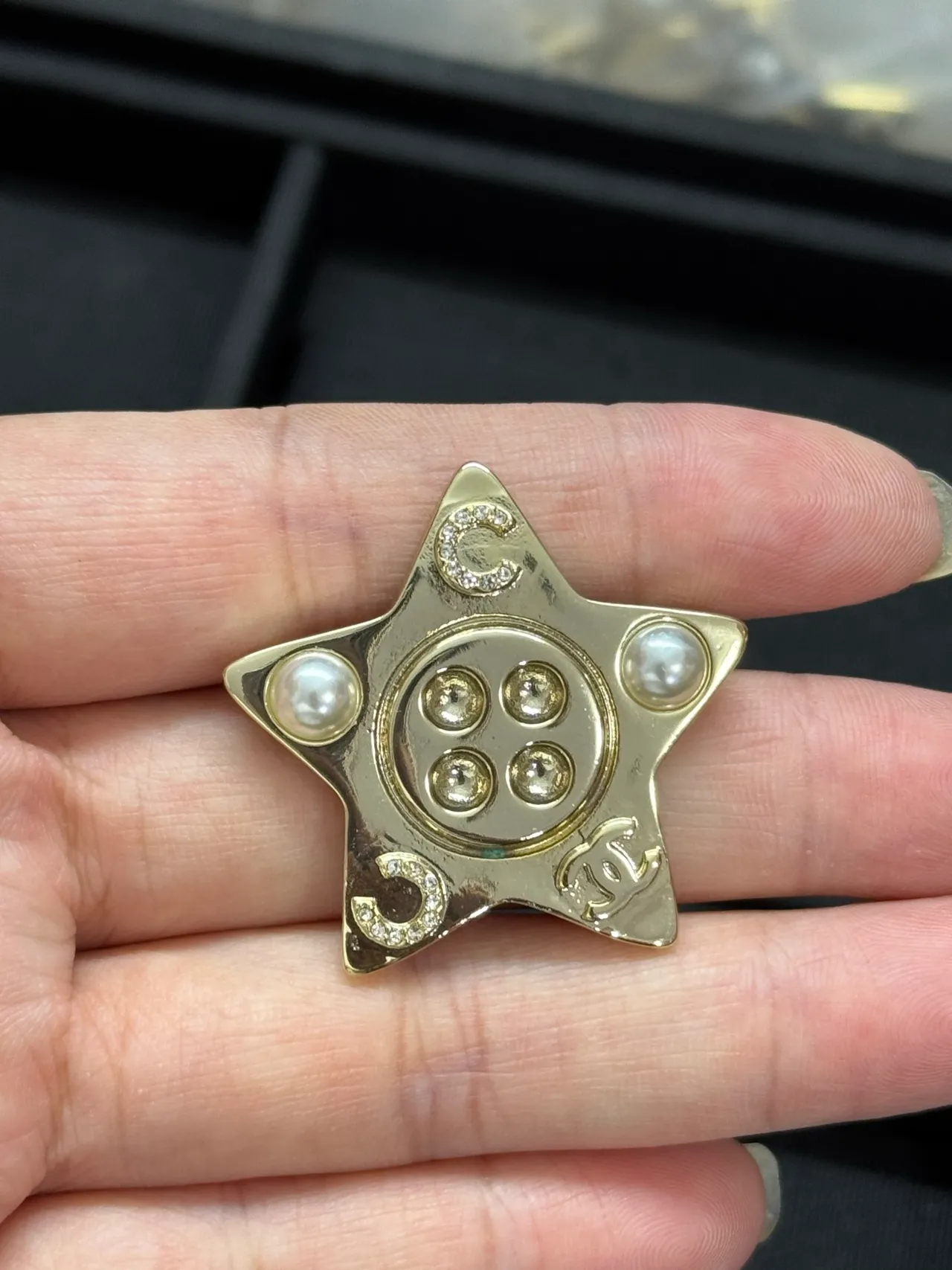 Chanel Star Brooch Gold-Tone Pearl and Crystal Brooch 3