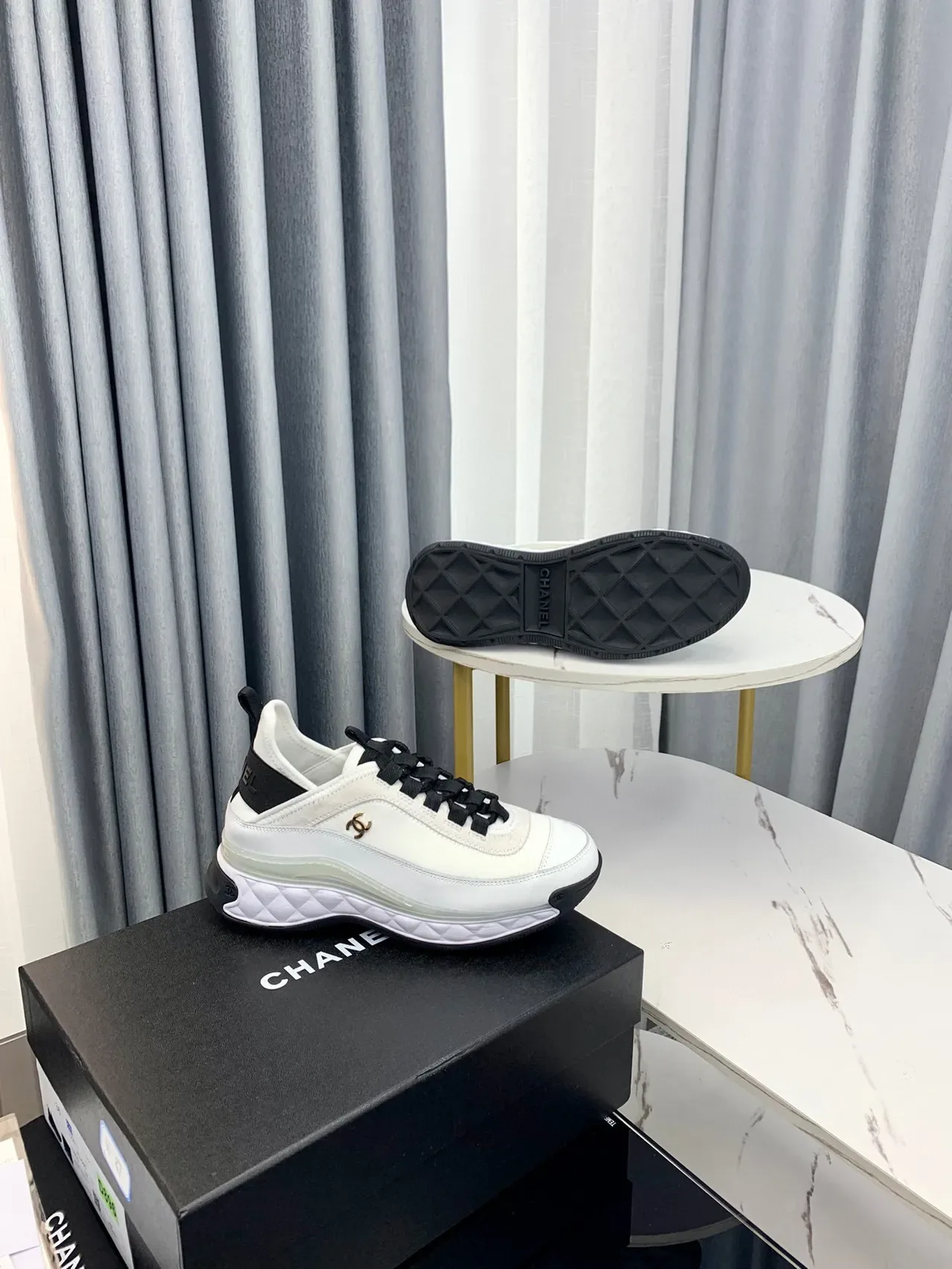 Chanel blanco negro acolchado mediasuela transparente verde banda de amortiguación zapatillas lifestyle 4