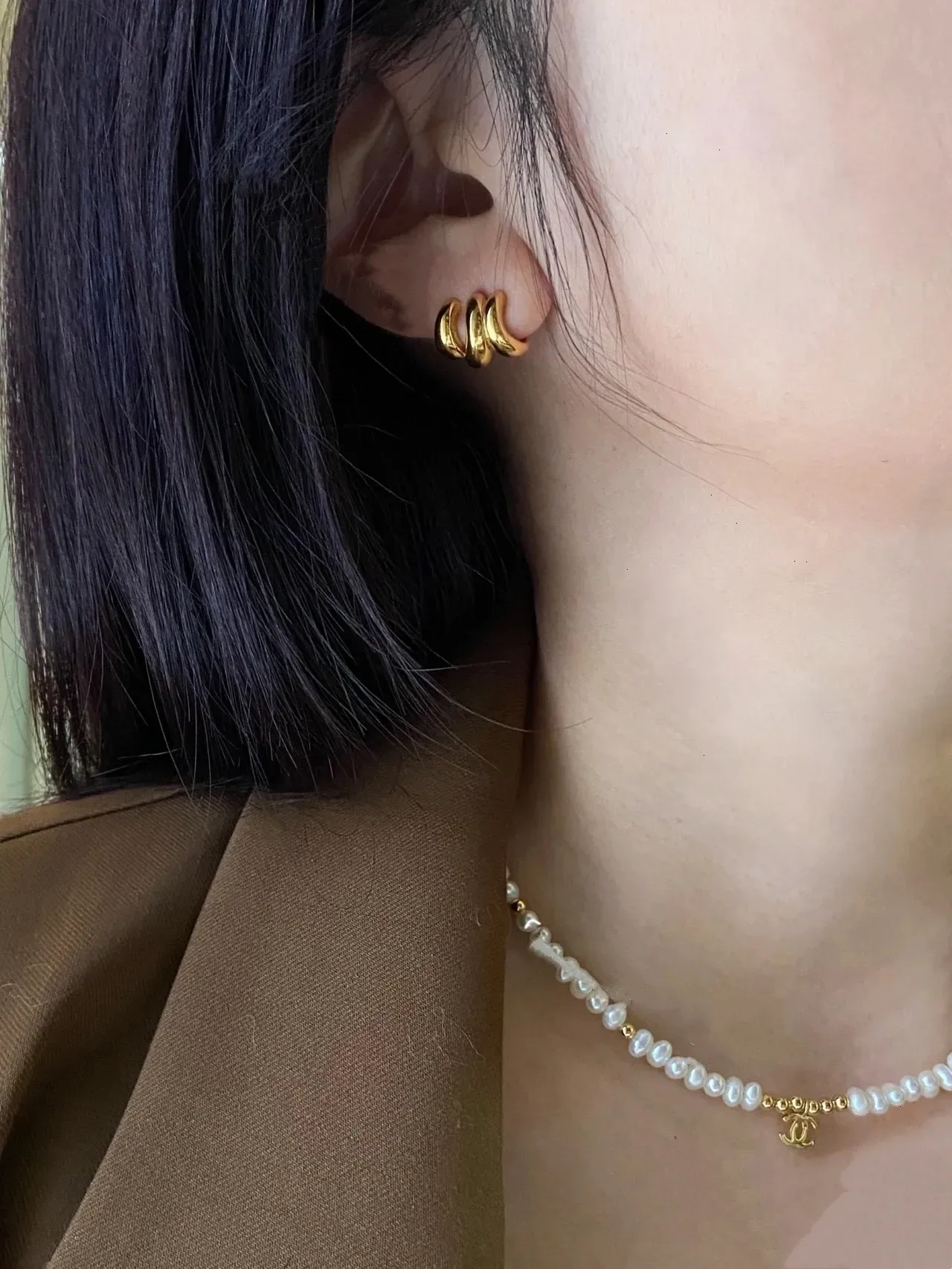 Chanel سلسلة ذهب أبيض لؤلؤ قلادة CC 2