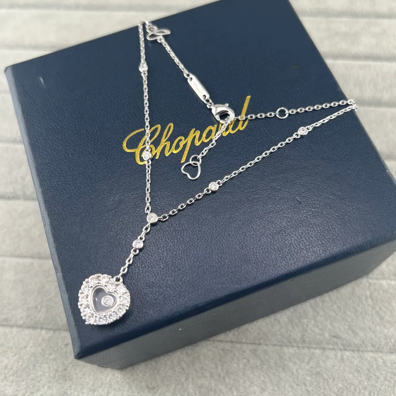 Chopard Happy Hearts Gold Silver Heart-Shaped Pendant Pavé-Set Diamonds Necklace 4