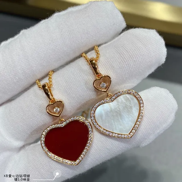 Chopard Happy Hearts قلائد الماس والأحجار الكريمة على شكل قلب 3
