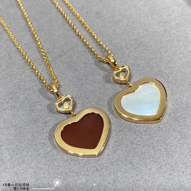 Chopard Happy Hearts قلائد الماس والأحجار الكريمة على شكل قلب 4