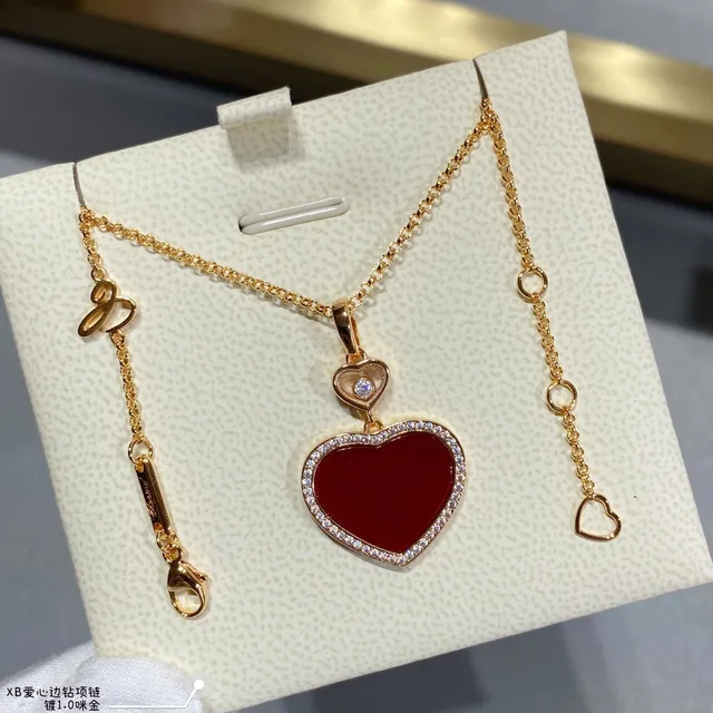 Chopard Happy Hearts قلائد الماس والأحجار الكريمة على شكل قلب 7