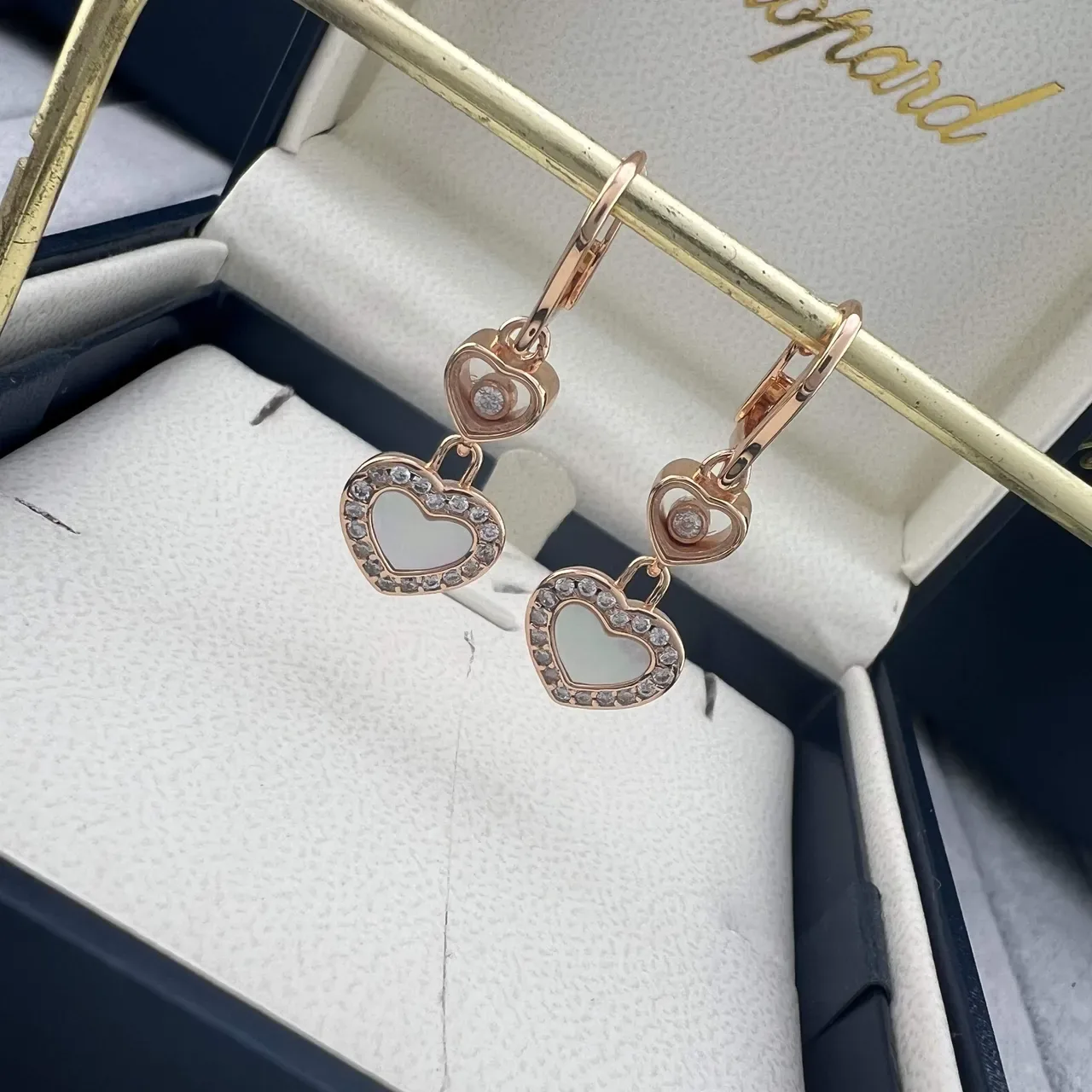 Chopard Happy Hearts Ouro Rosa Madreperla Pavé Cristal Brincos 6