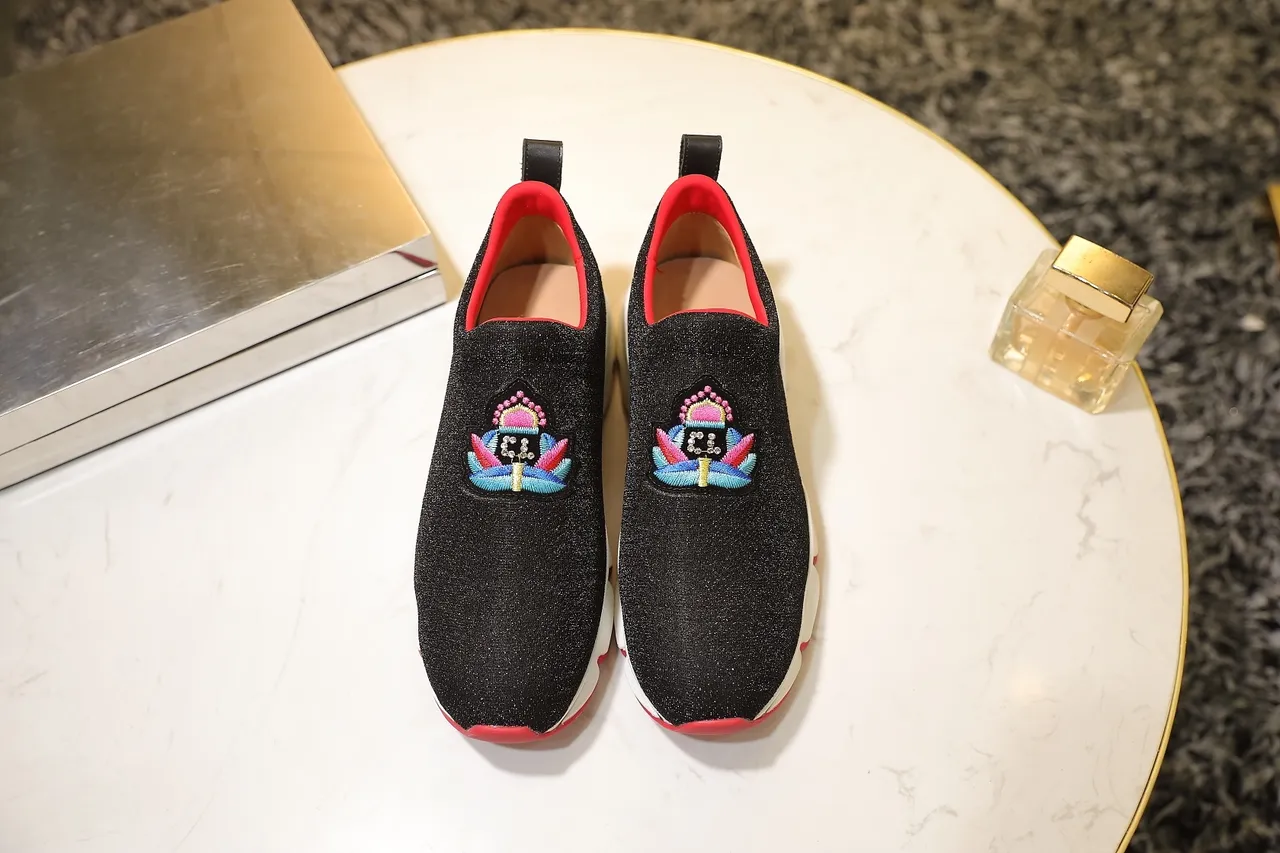 Christian Louboutin Tênis Chunky Slip-On com Glitter Bordado 3