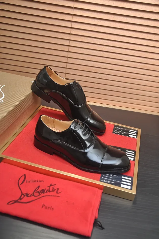 Christian Louboutin Oxford Noir Brillant embout cap 4