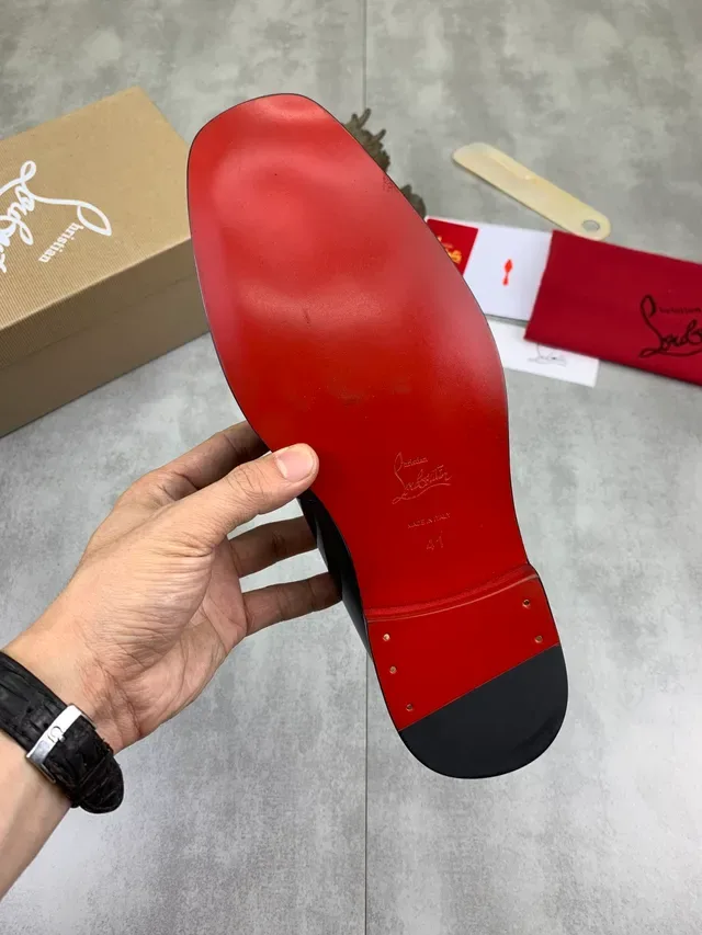 Christian Louboutin Loafer কালো লাল প্যাটেন্ট লেদার মেটালিক লোগো বাকল 2
