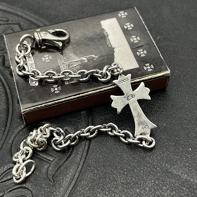 Chrome Hearts Bracelet Croix Chaîne à maillons ovales en ton argenté 4