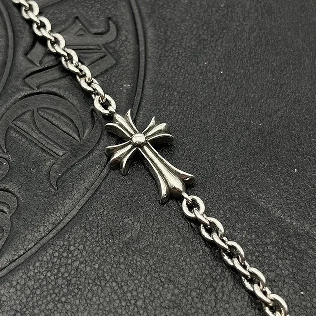 Chrome Hearts Bracelet Croix Chaîne à maillons ovales en ton argenté 6