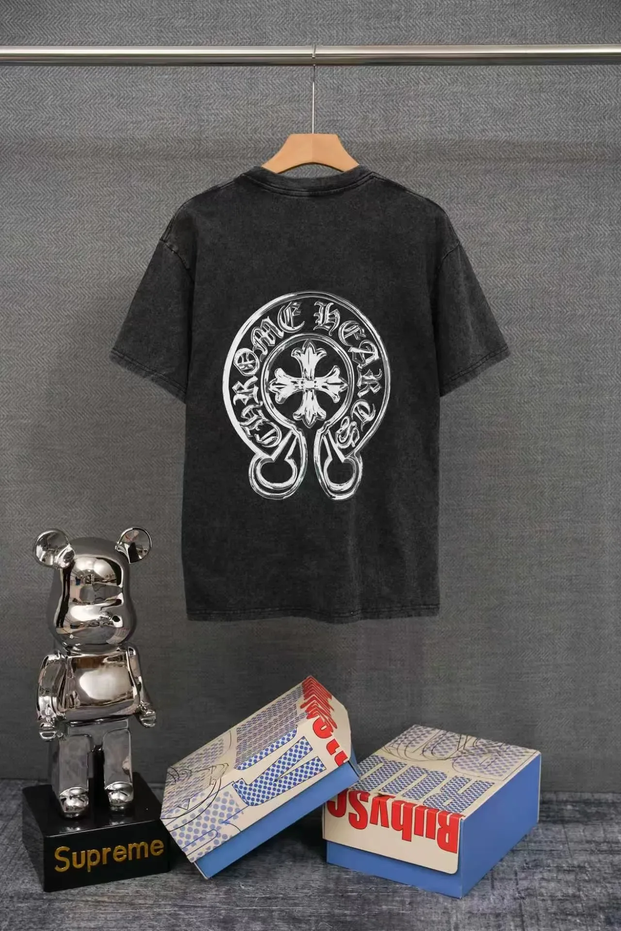 T-shirt noir délavé Chrome Hearts logo croix 2