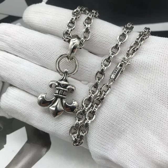 Chrome Hearts Fleur-de-Lis Pave Baguette Silver White Oxidized Crystals नेकलेस 2