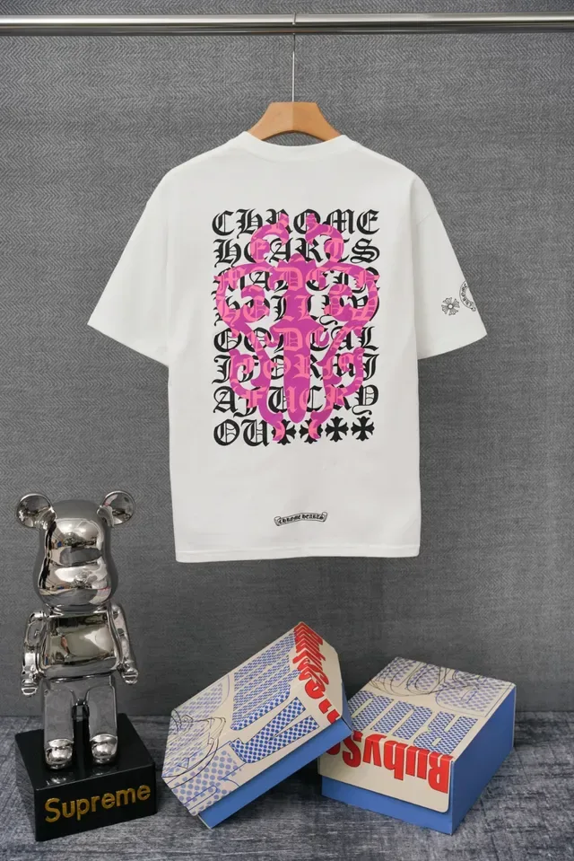 Chrome Hearts पॉकेट टी काला एम्ब्रॉयडर्ड लोगो टी-शर्ट 2