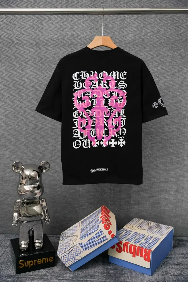 Chrome Hearts पॉकेट टी काला एम्ब्रॉयडर्ड लोगो टी-शर्ट 4
