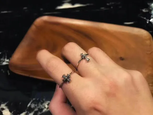 Chrome Hearts Bague Motif Floral Argent Noir 4